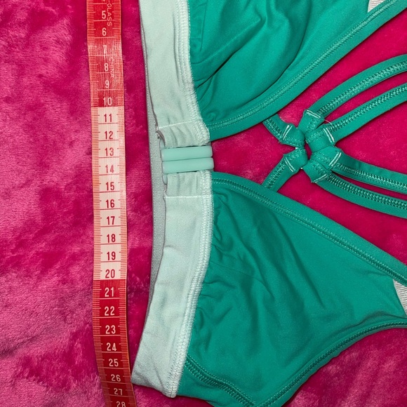 lululemon athletica Teal and Mint Bra - Picture 5 of 7